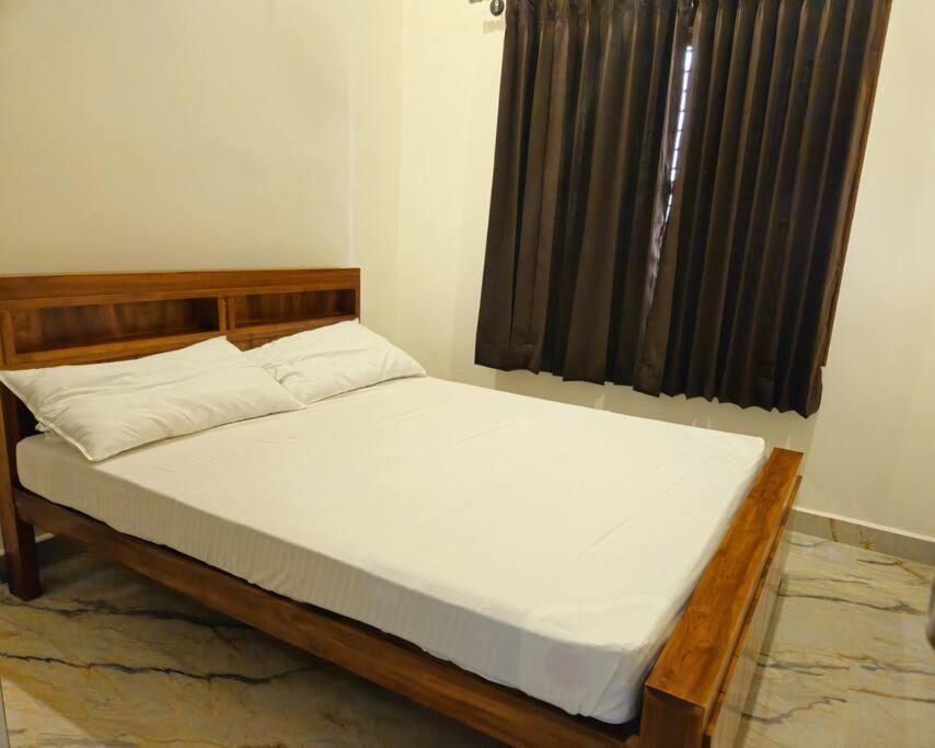 Bricknest Hillview Apartment *