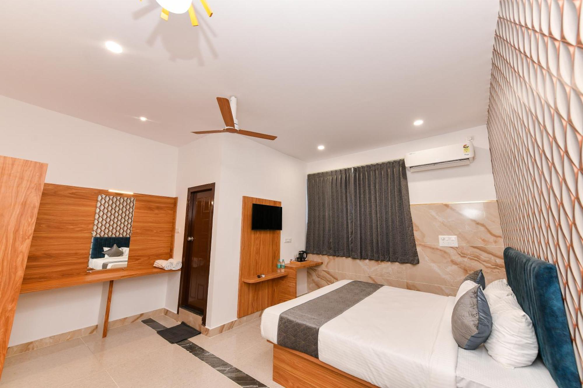 Hotel Shine International 3*