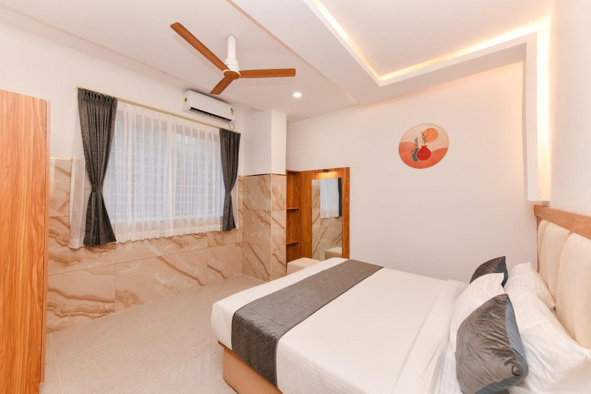 Shine International Hotel