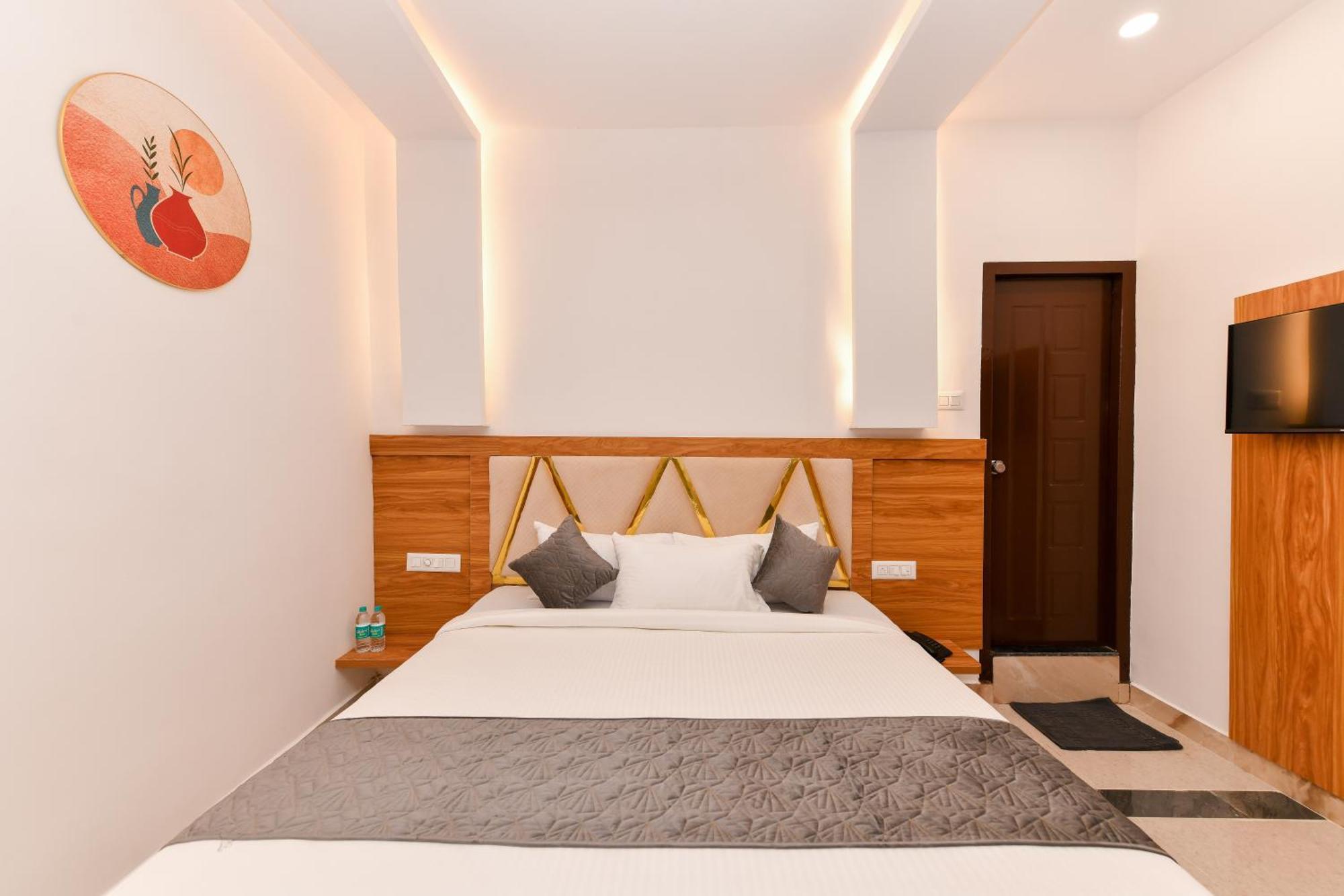 Hotel Shine International