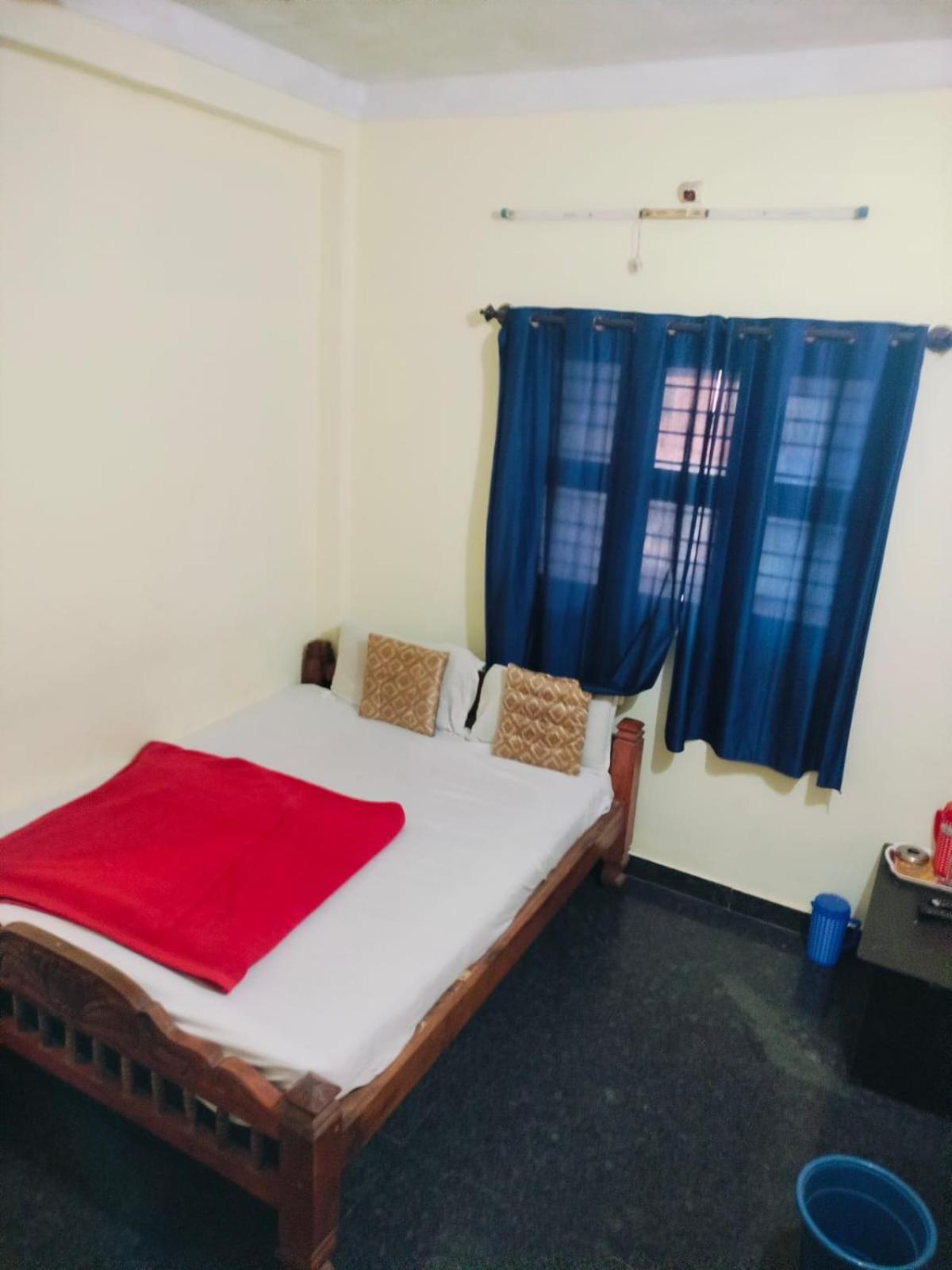 Hotel Hk Mysore