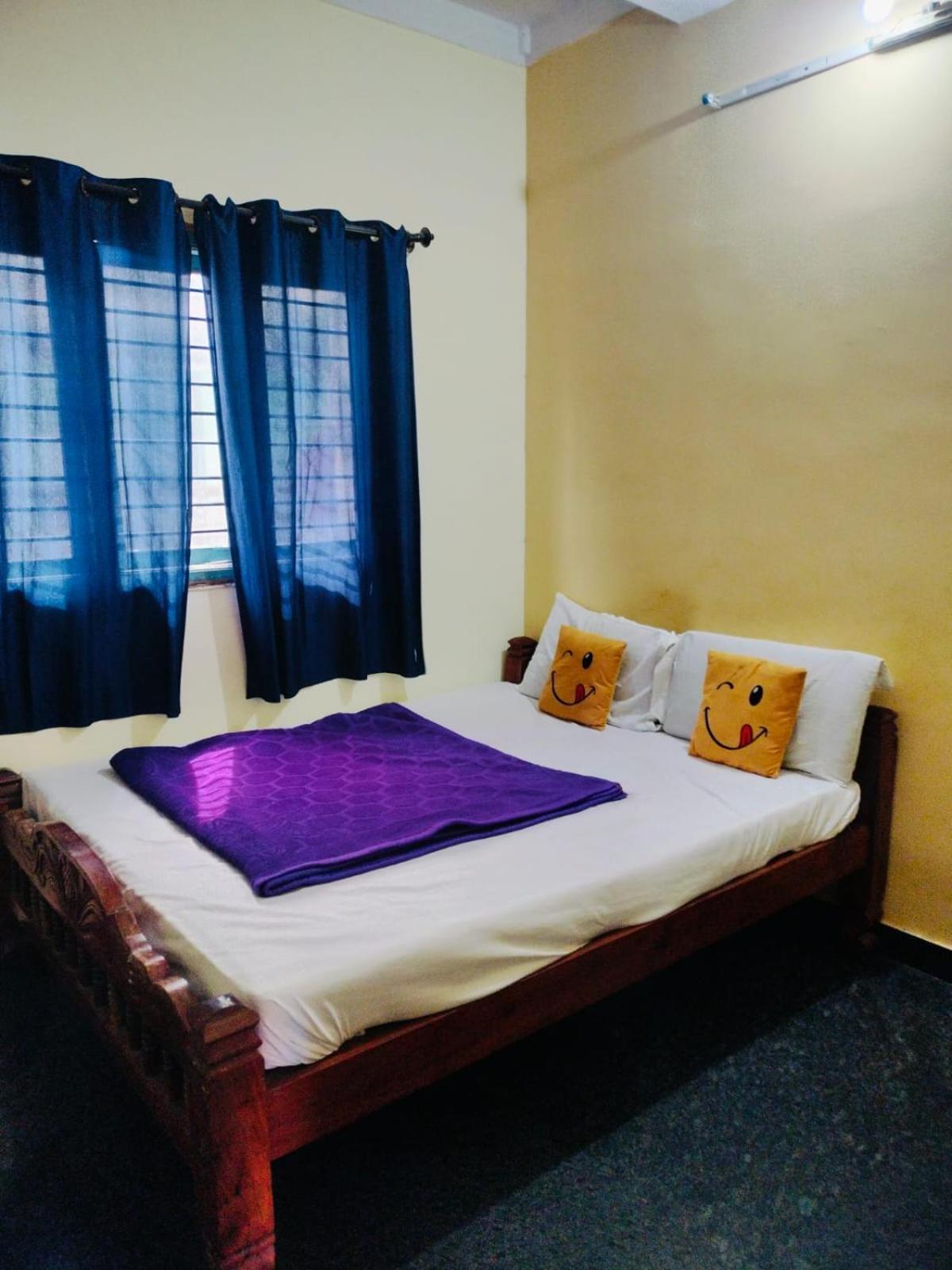 Hotel Hk Mysore