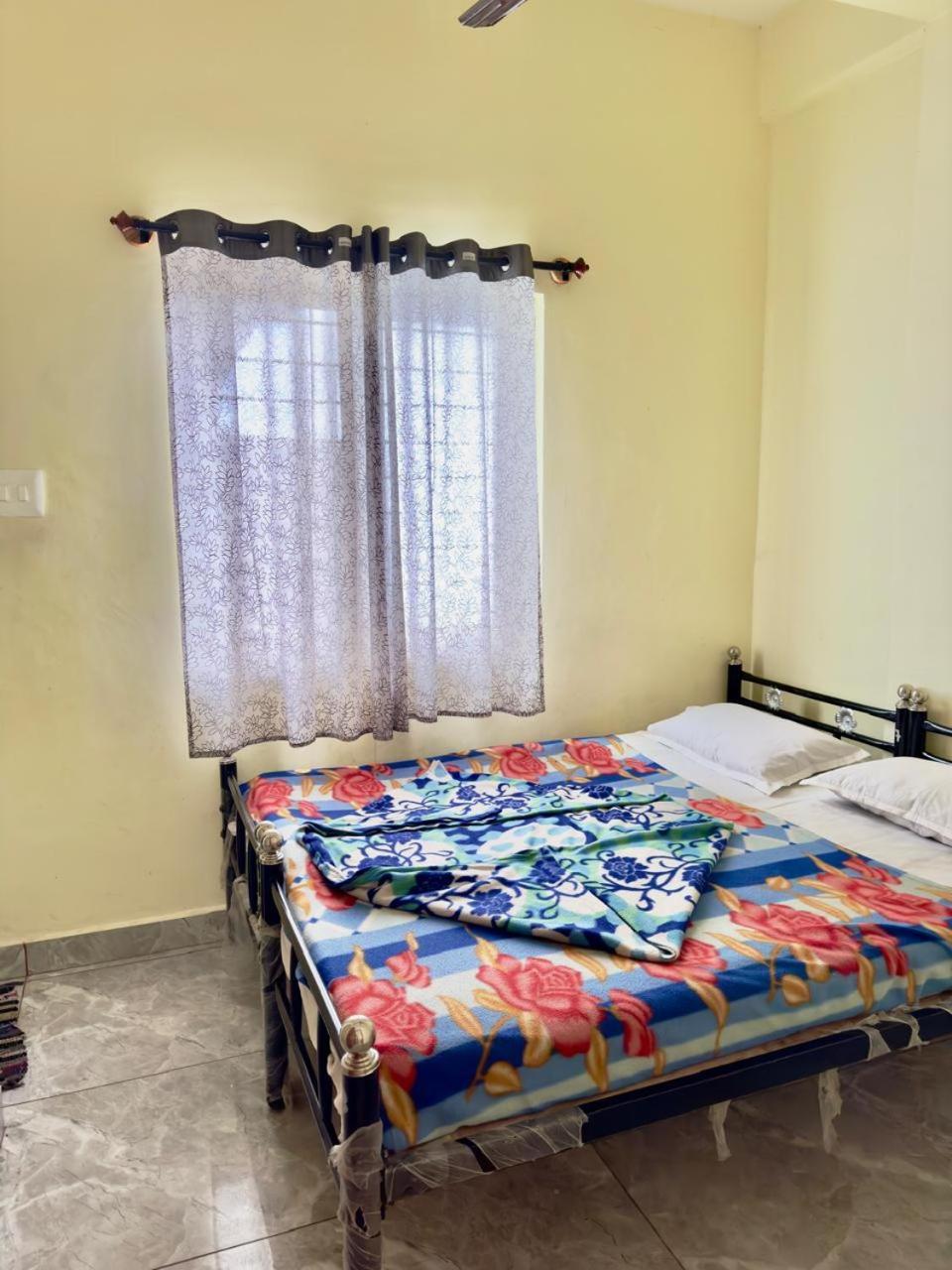 Hotels-sgh *