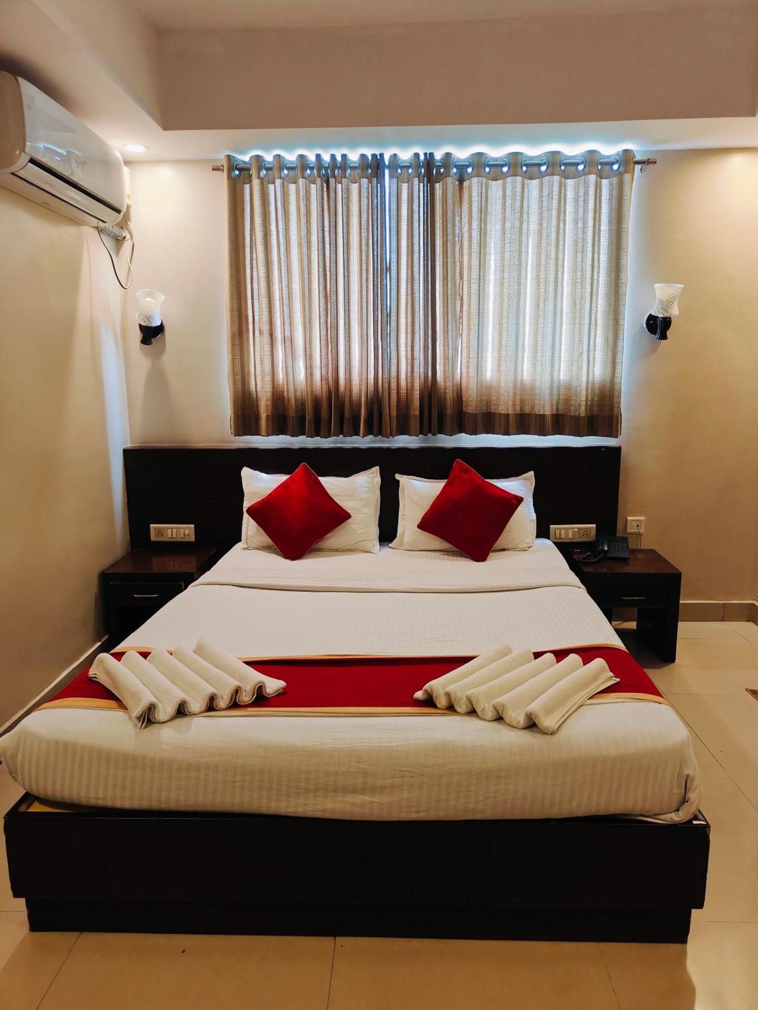 Hotel Wood Near Palace Mysore