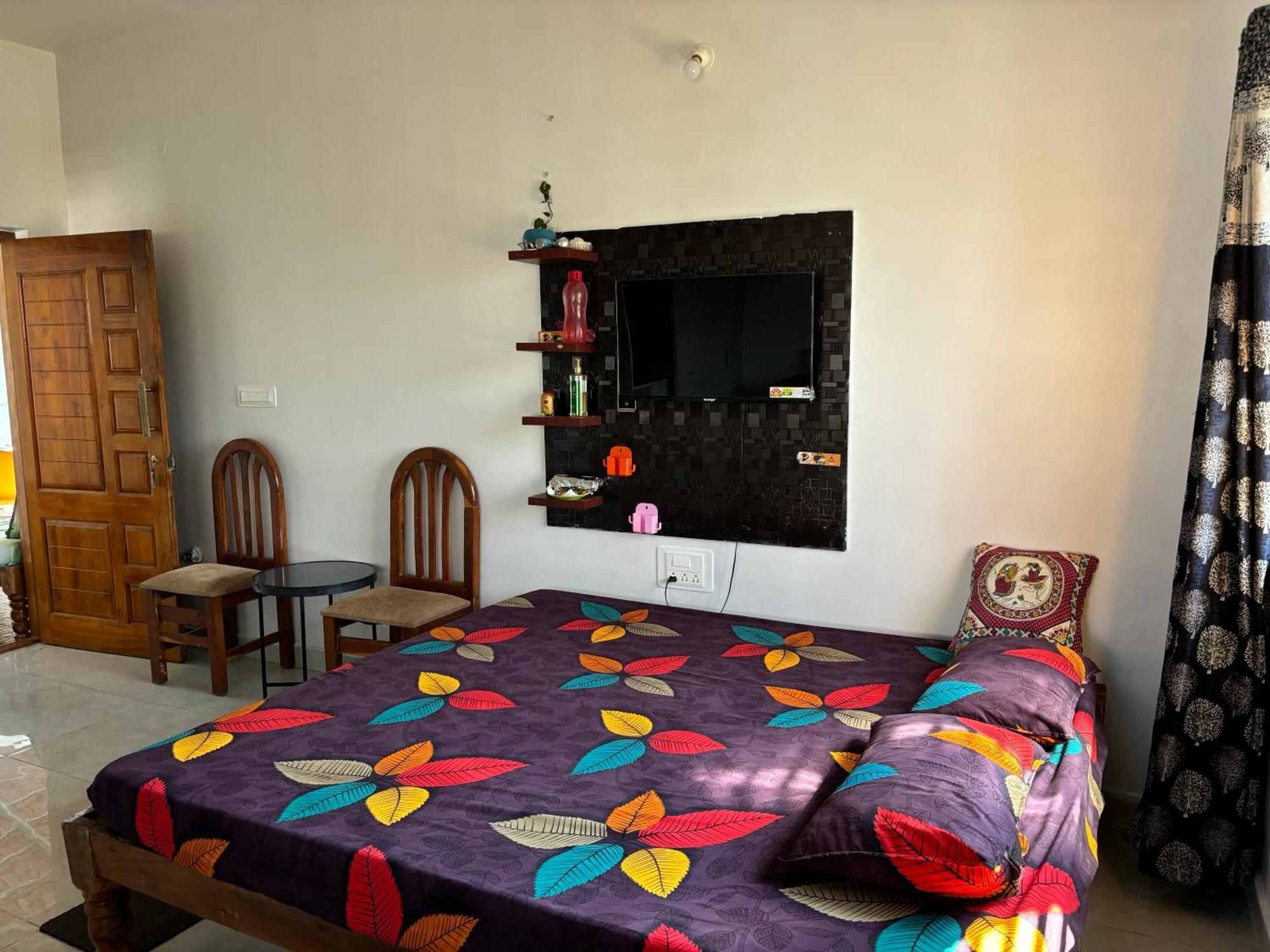 Ideal For Decent Couples & Families Apartment *