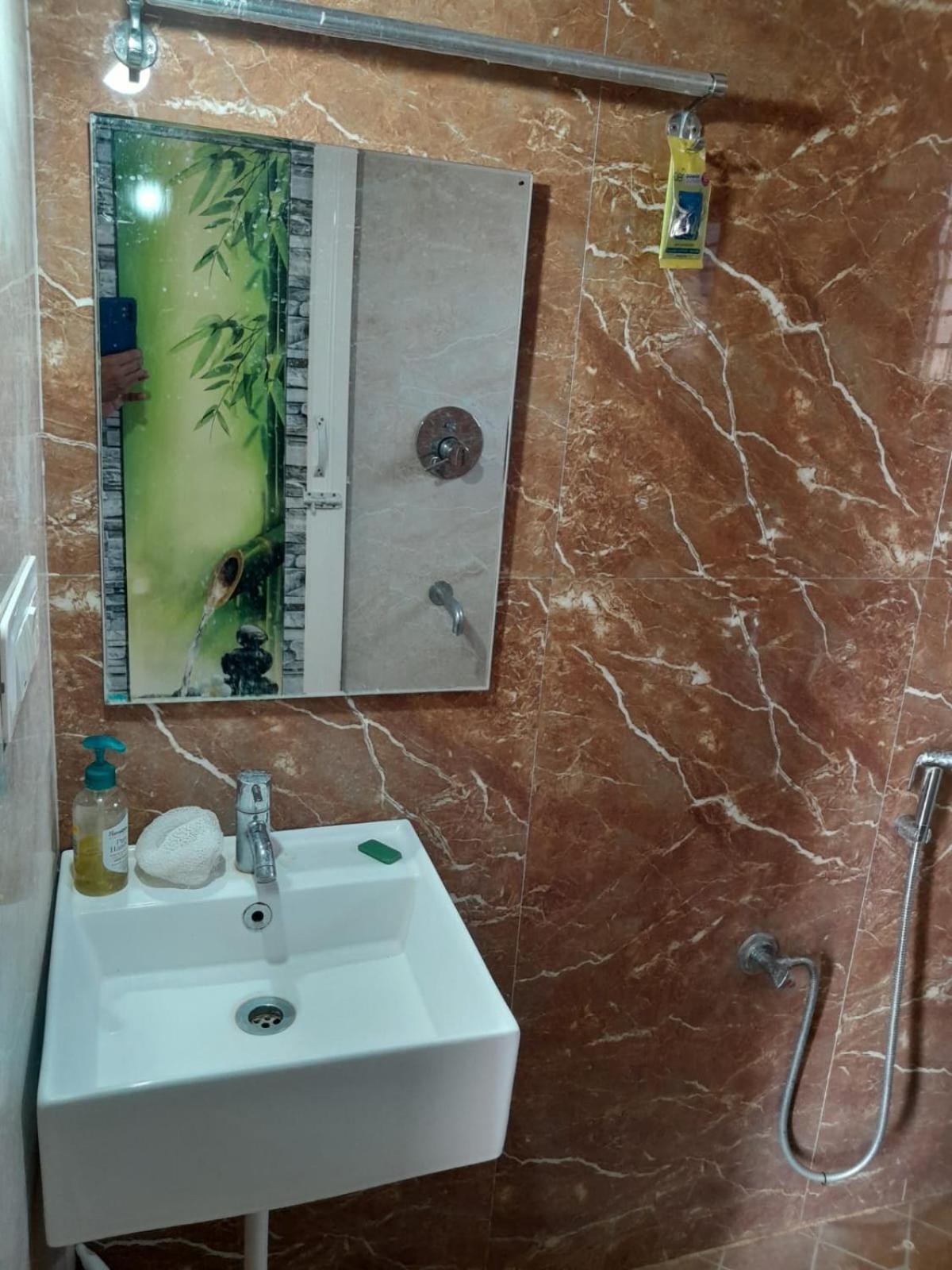 Ideal For Decent Couples & Families Apartment Mysore
