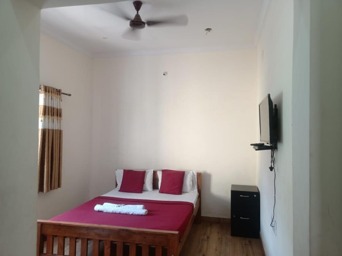 Mm Comforts Bed & Breakfast Mysore