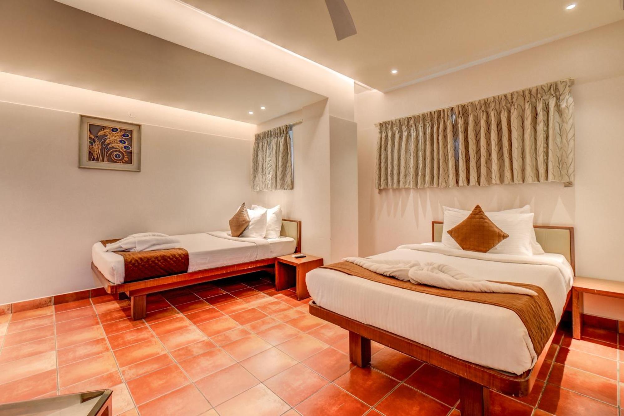 J N - 12 Minutes To Palace Hotel 3*