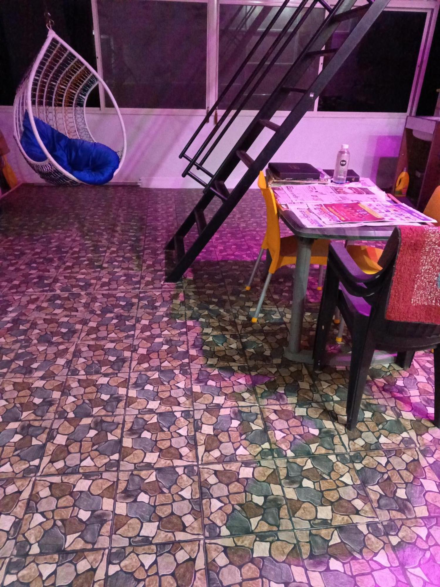 Apartment Ideal For Decent Couples & Families *