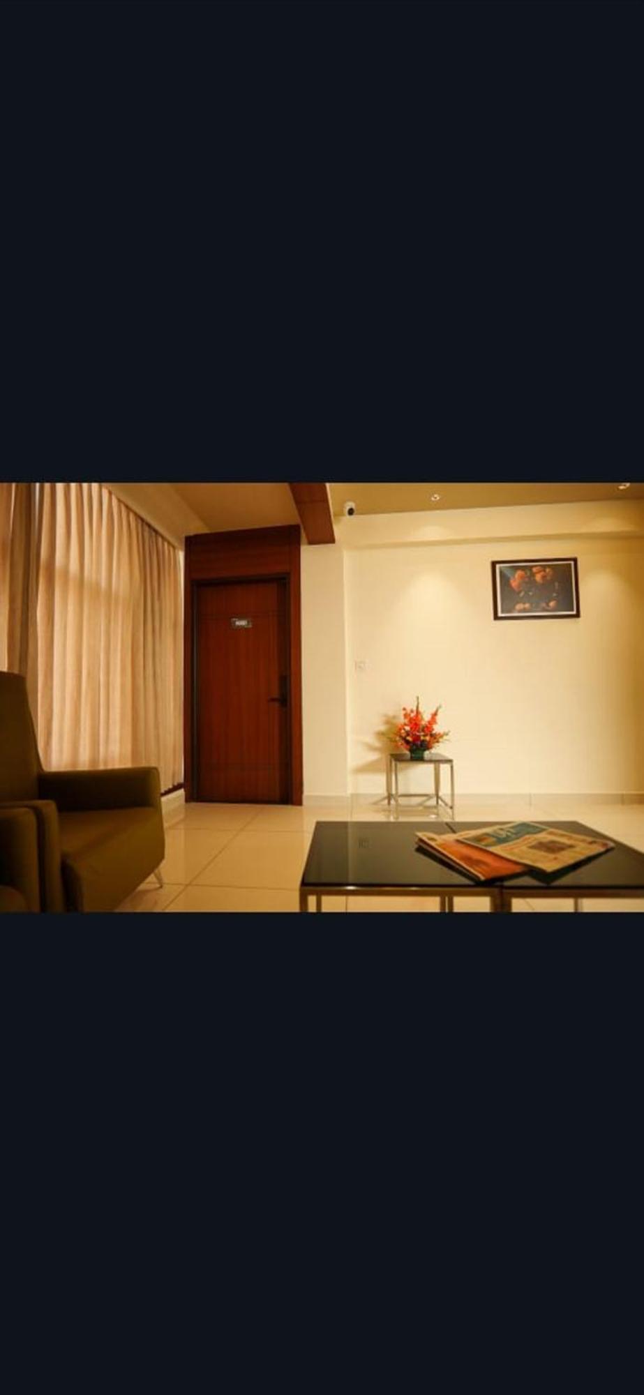 Harigovindas Express Hotel 3*