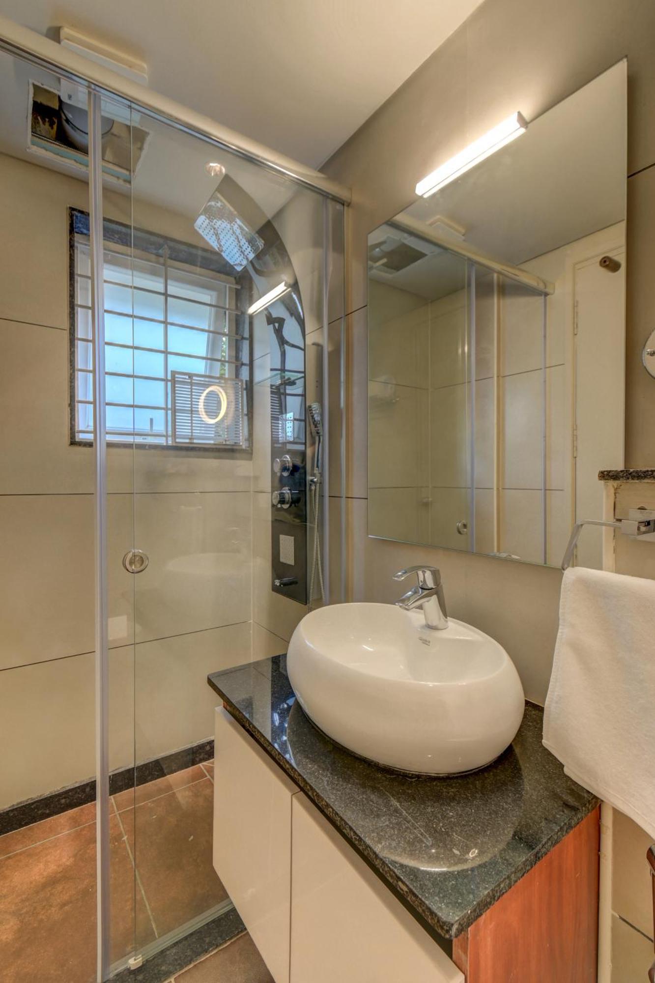 Hotel Hari Govindas - Explore The Heart Of 3*