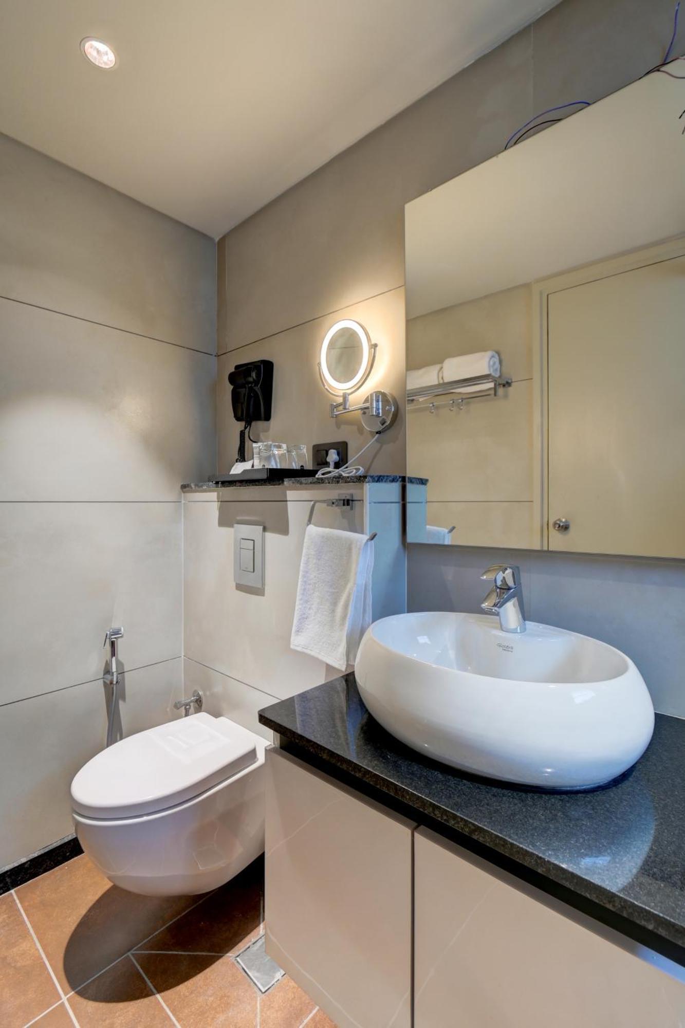 Hari Govindas - Explore The Heart Of 3* Mysore