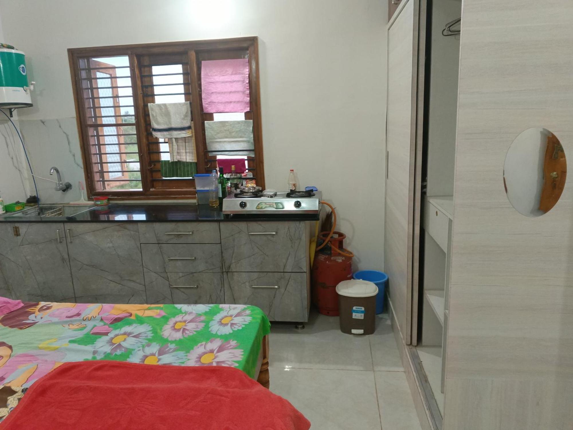 Ideal For Decent Couples & Families Mysore