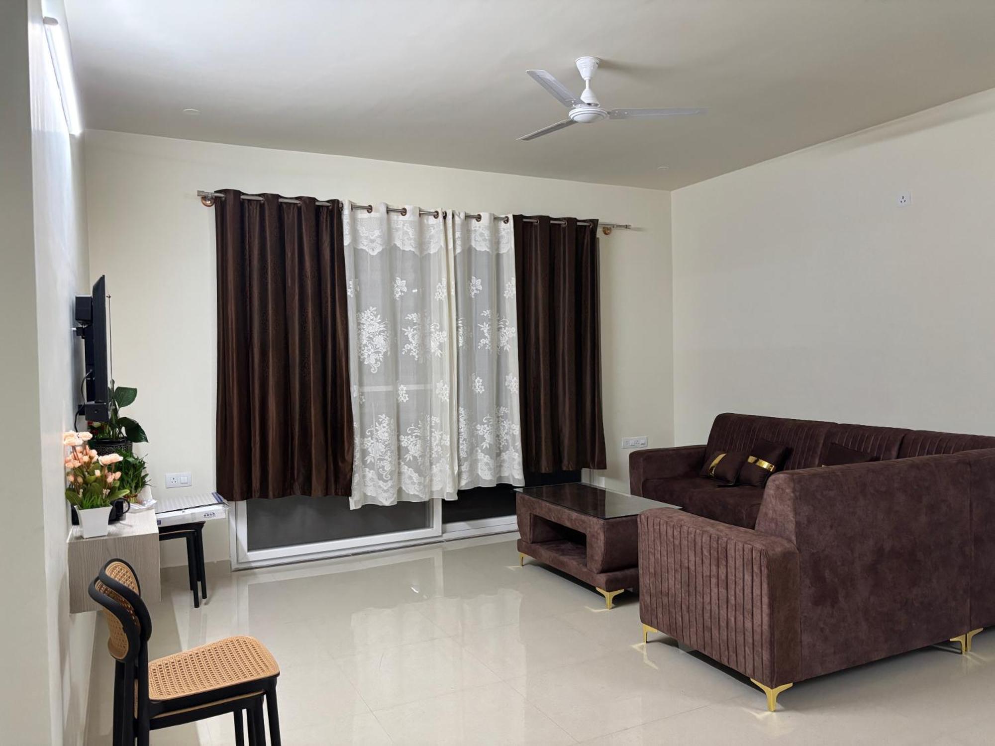 Sunrise Serenity Apartment