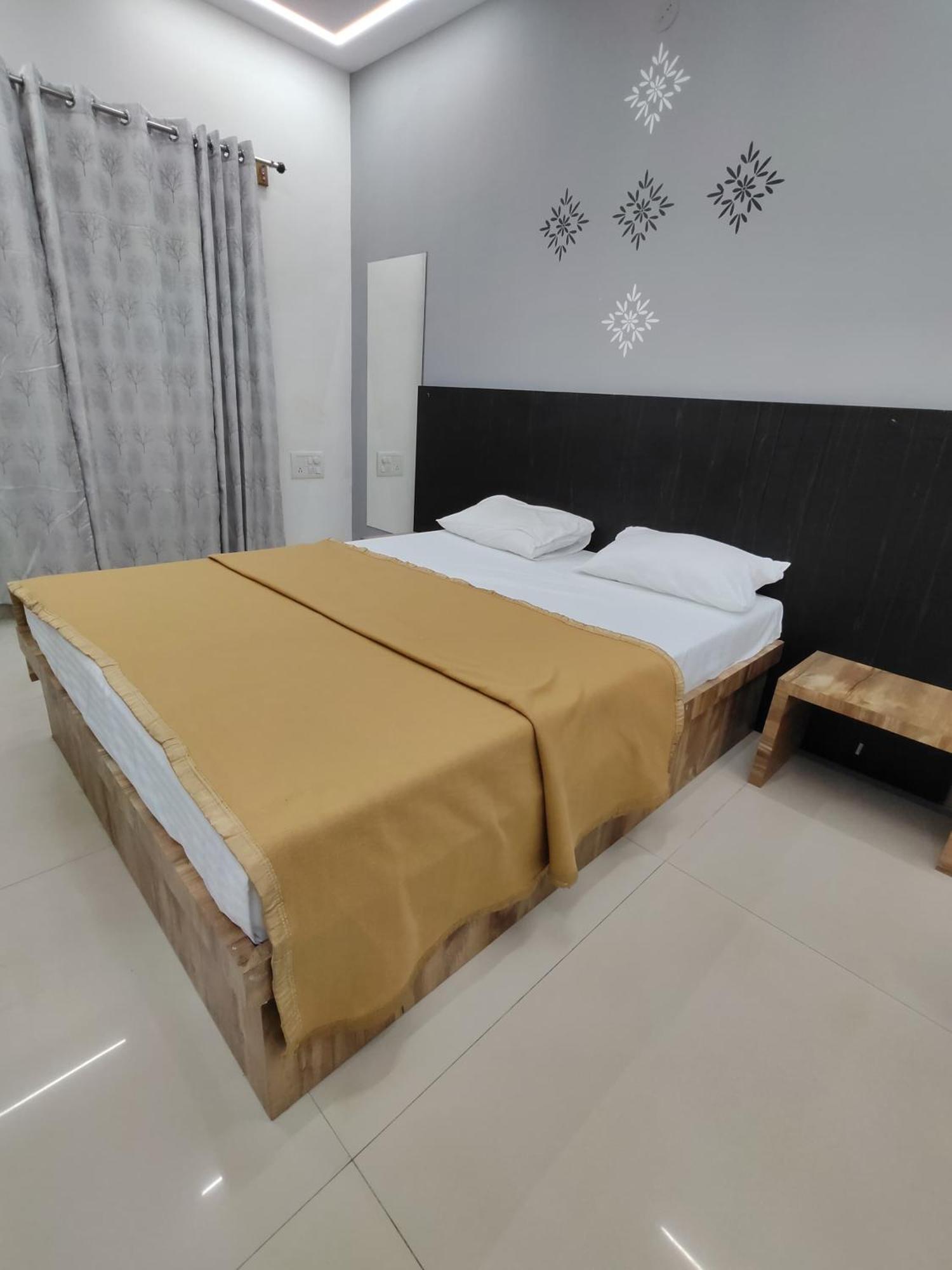 Nandan Elite Apartment