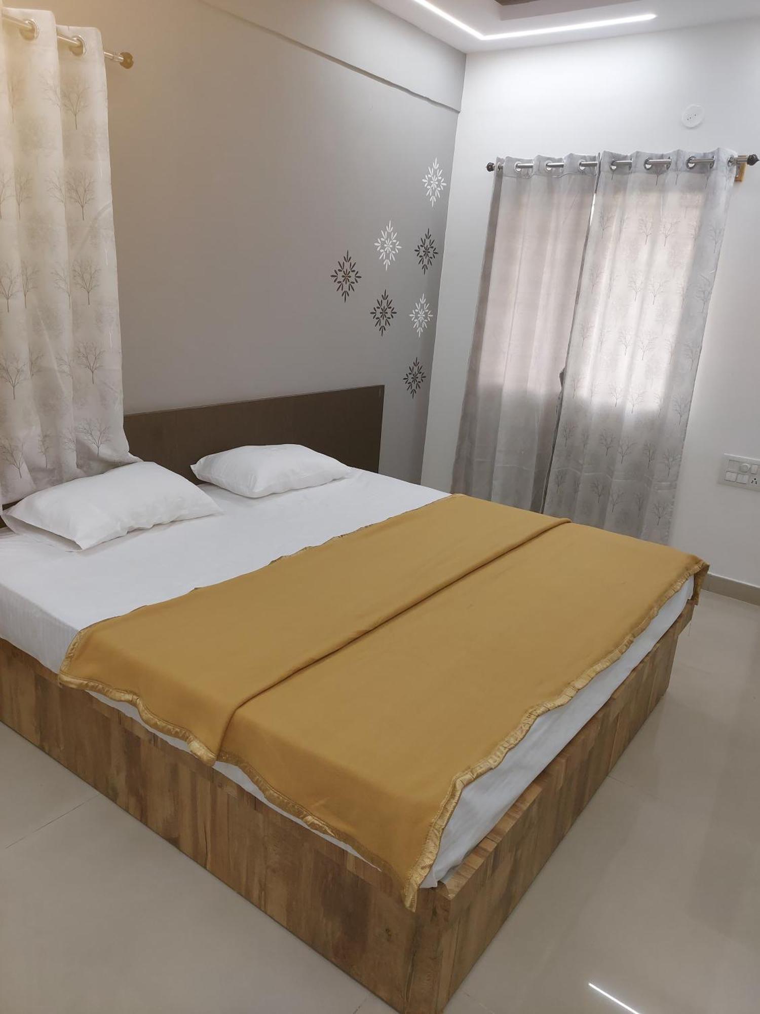 Nandan Elite * Mysore