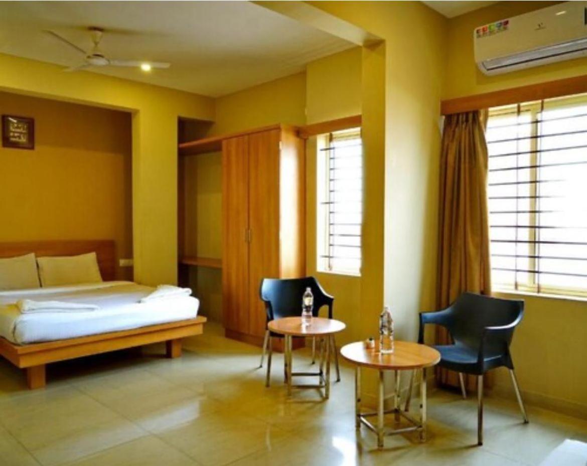 Hotel Samasth And Suits