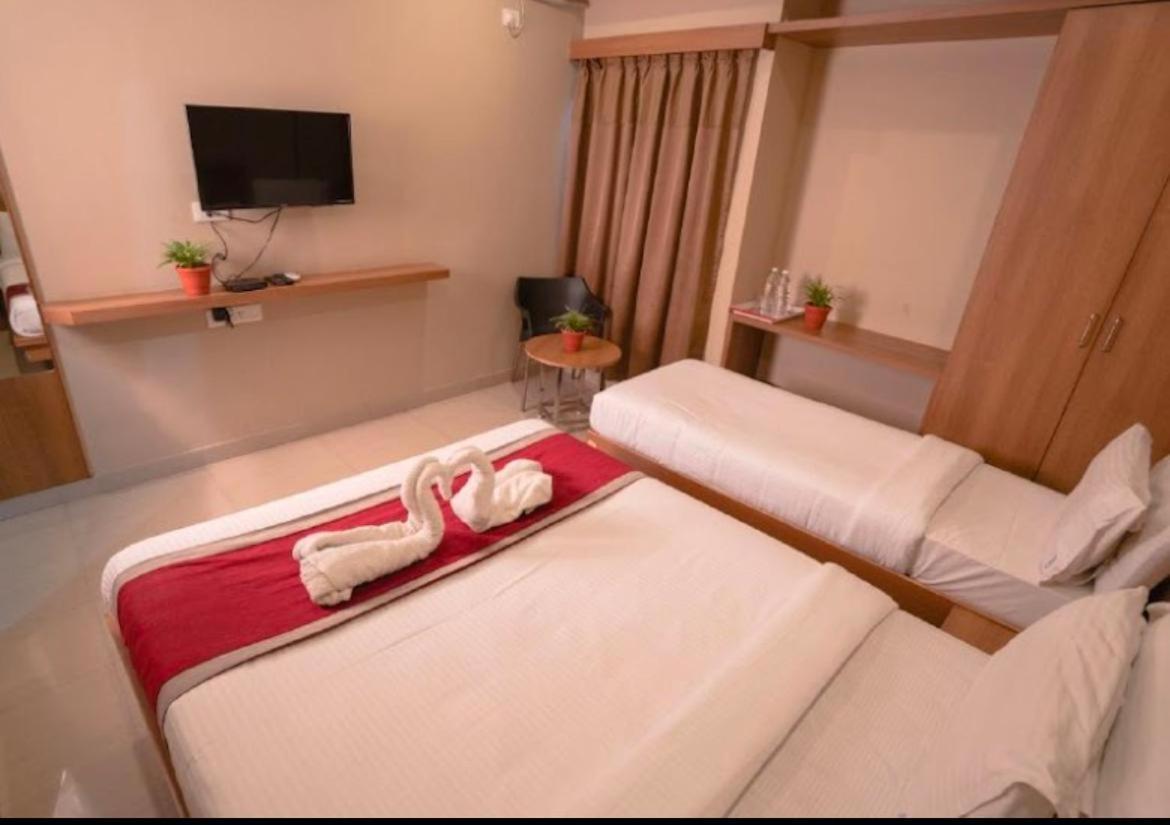 Hotel Samasth And Suits 2*