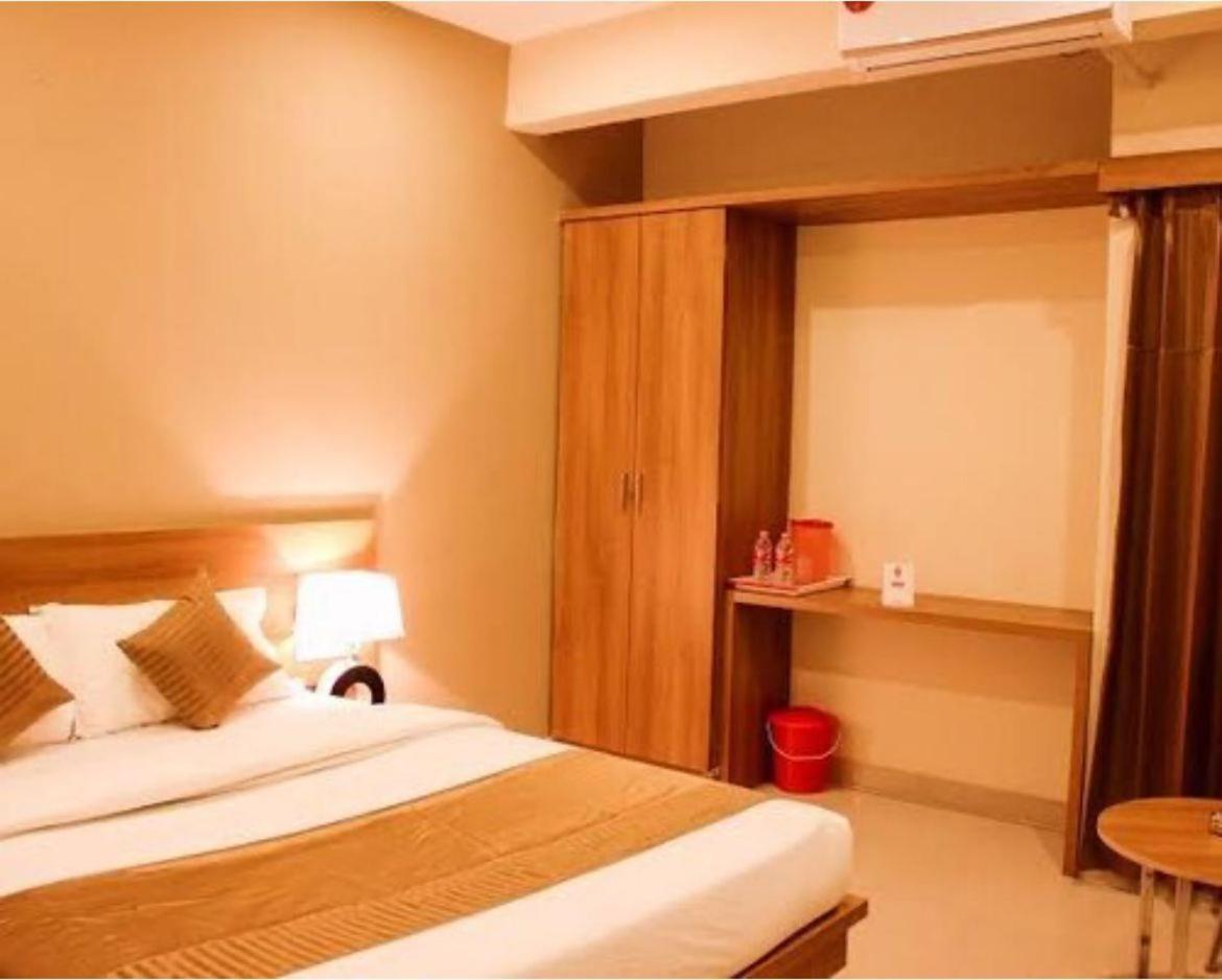Samasth And Suits 2* Mysore