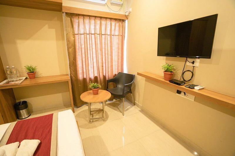 Samasth And Suits Hotel
