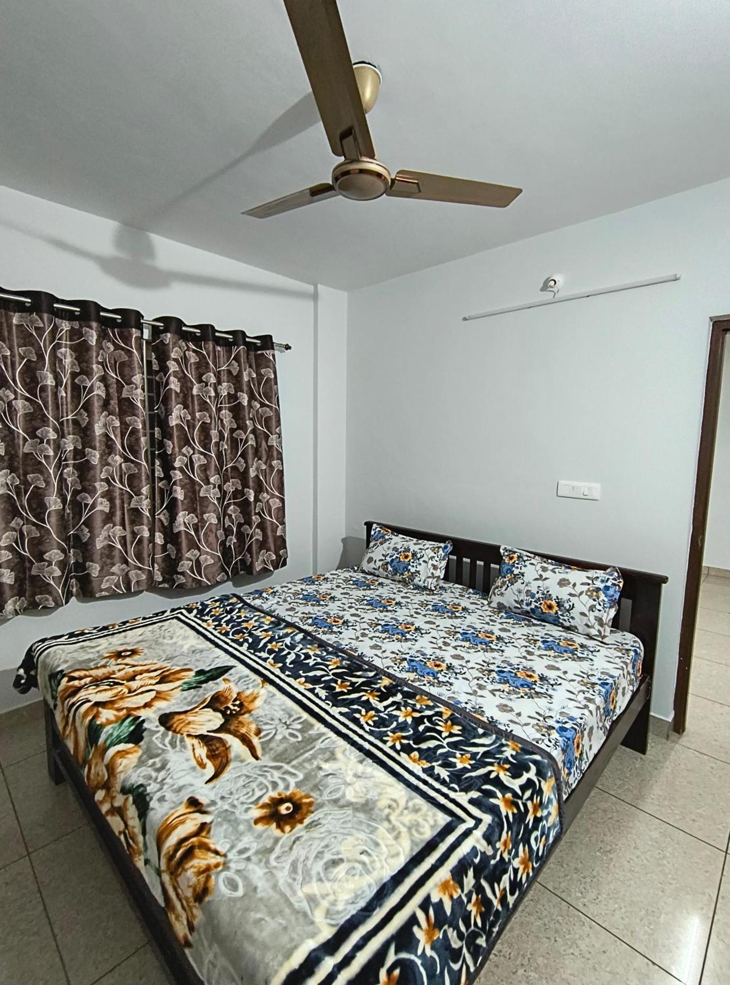 Happy Vibes 5 Bed Apartment
