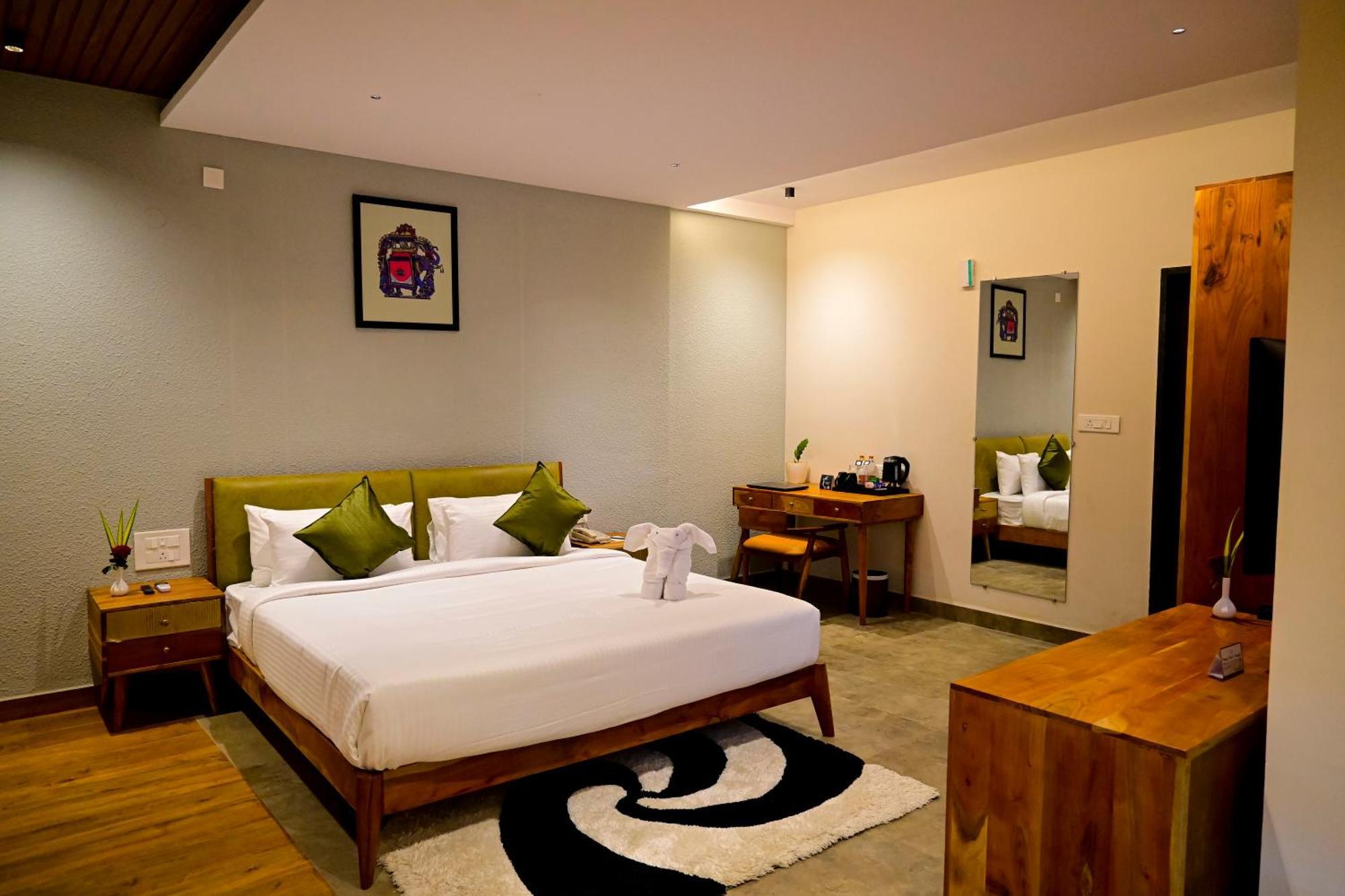 Tgi Livancia Hillside Hotel *