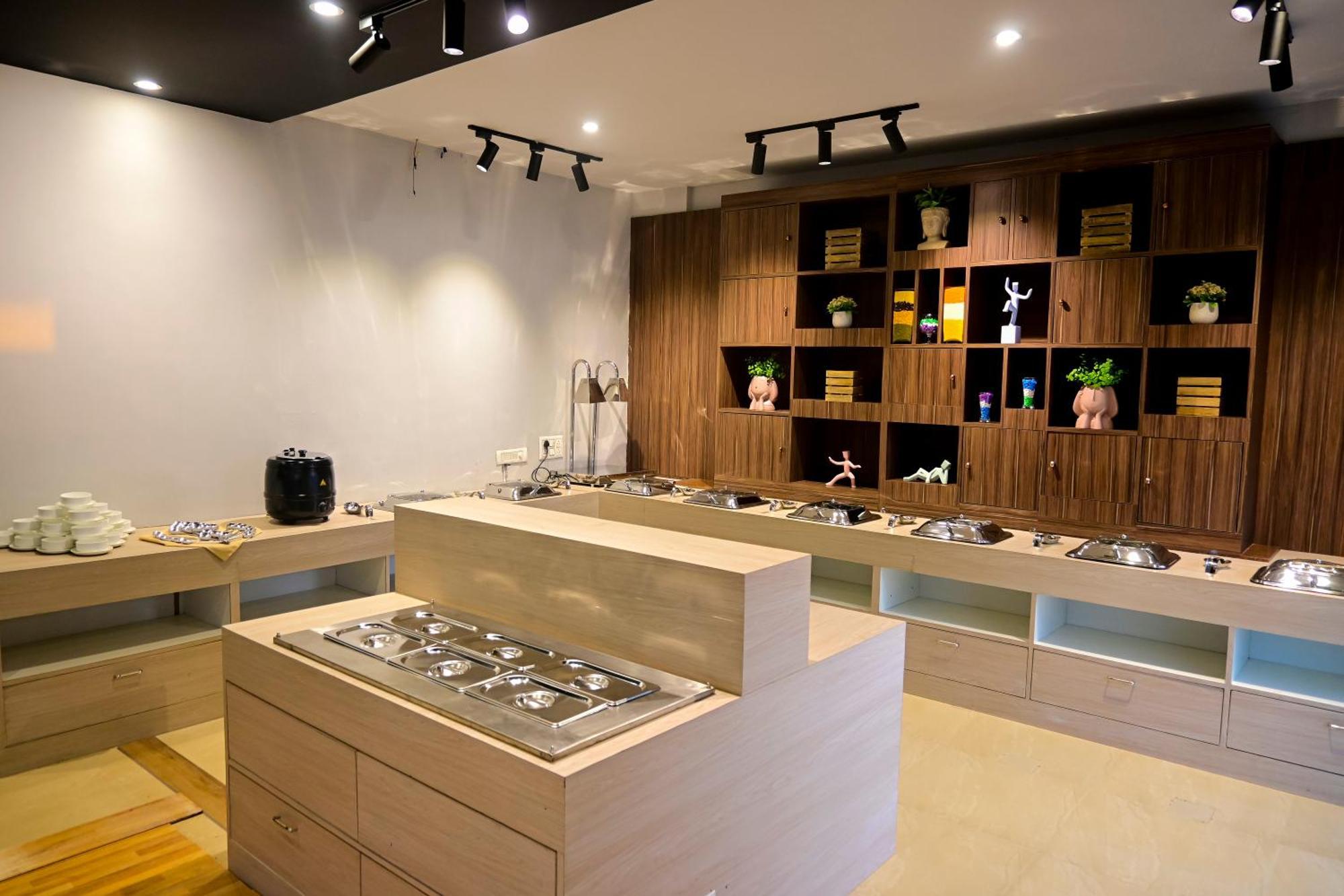 Hotel Tgi Livancia Hillside Mysore