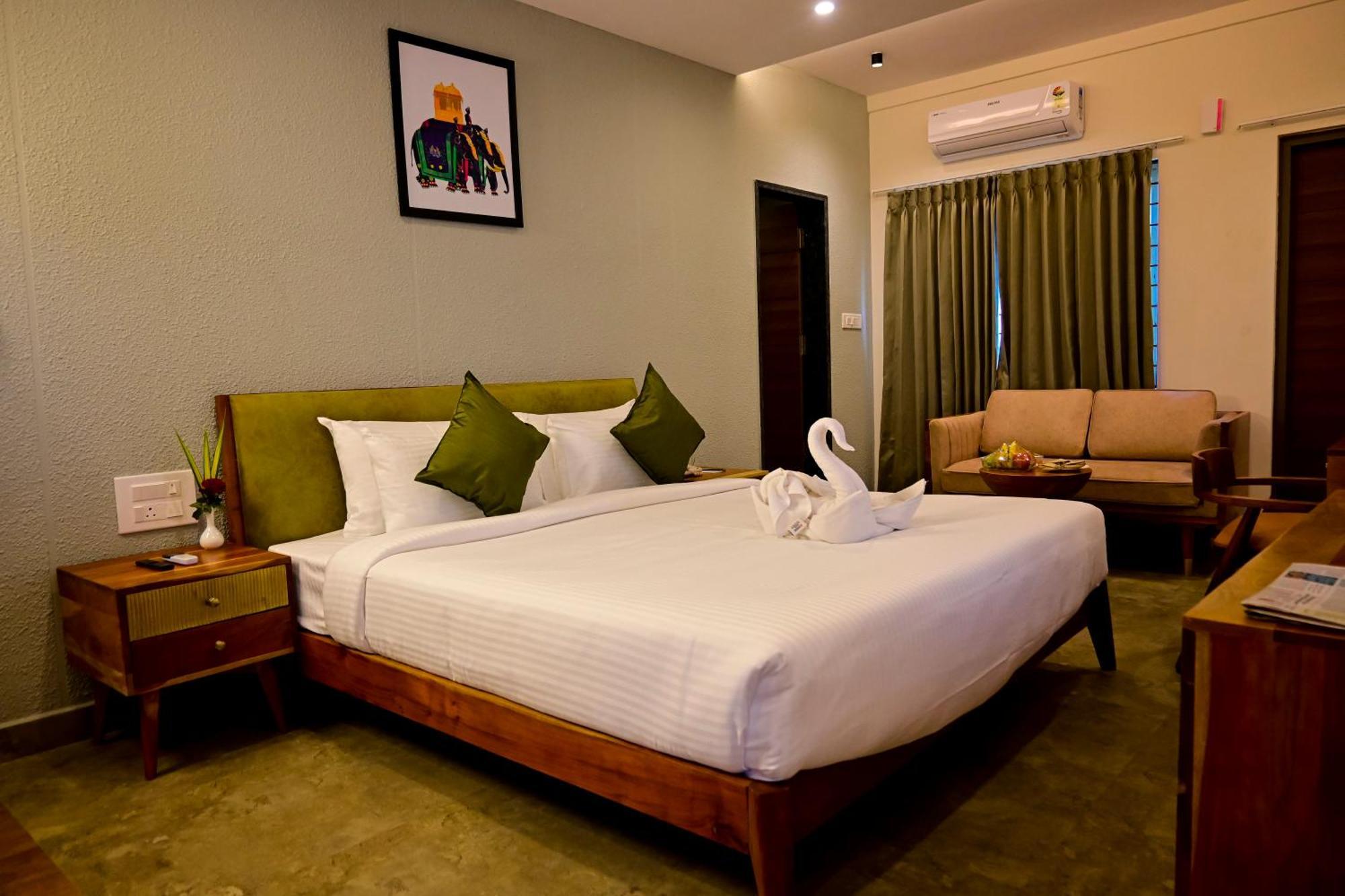 Tgi Livancia Hillside Hotel Mysore