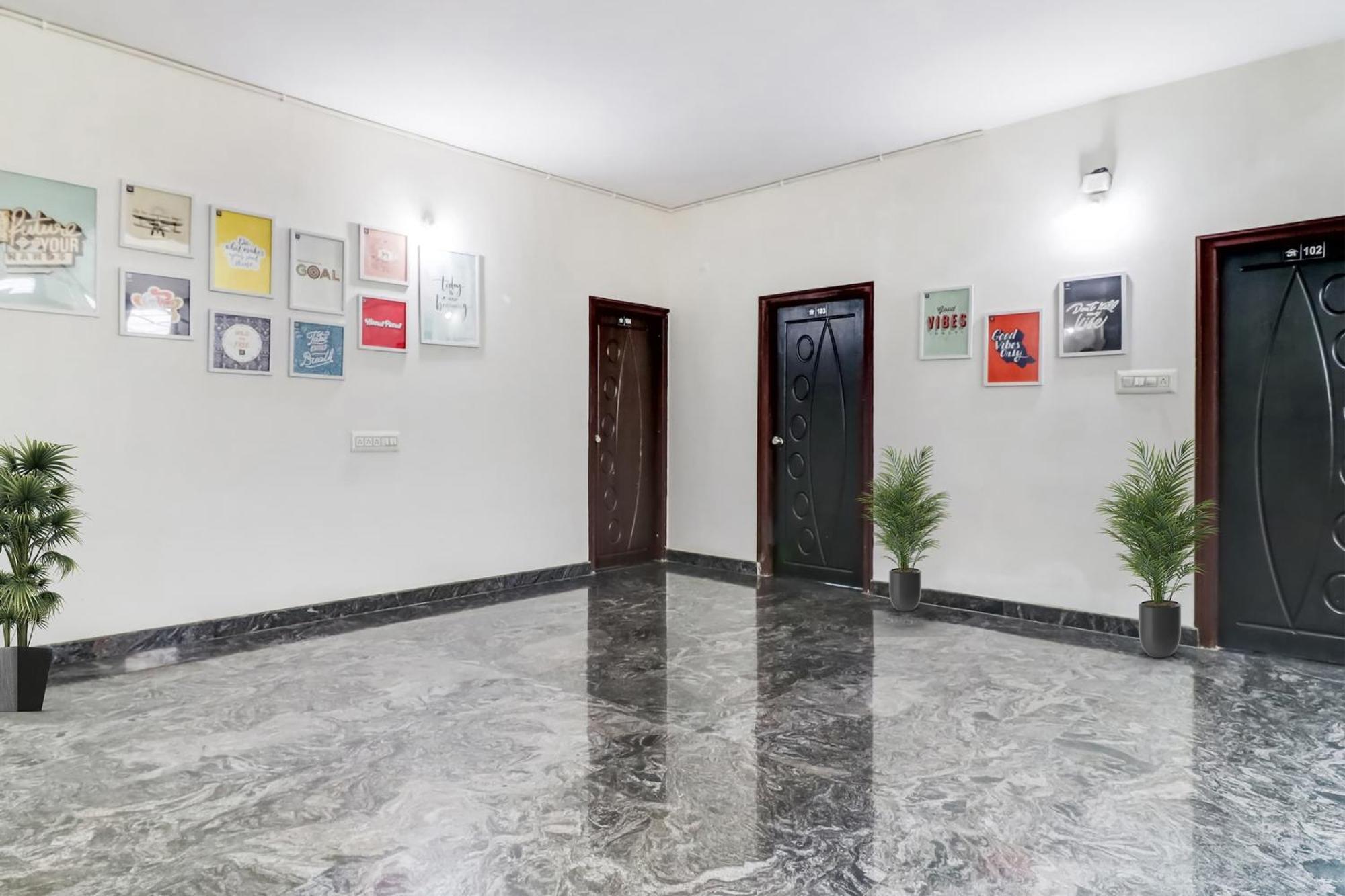 O Pool Hotel Mysore