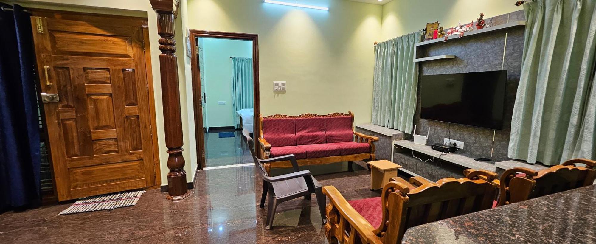 Rashmi Service Apartment *