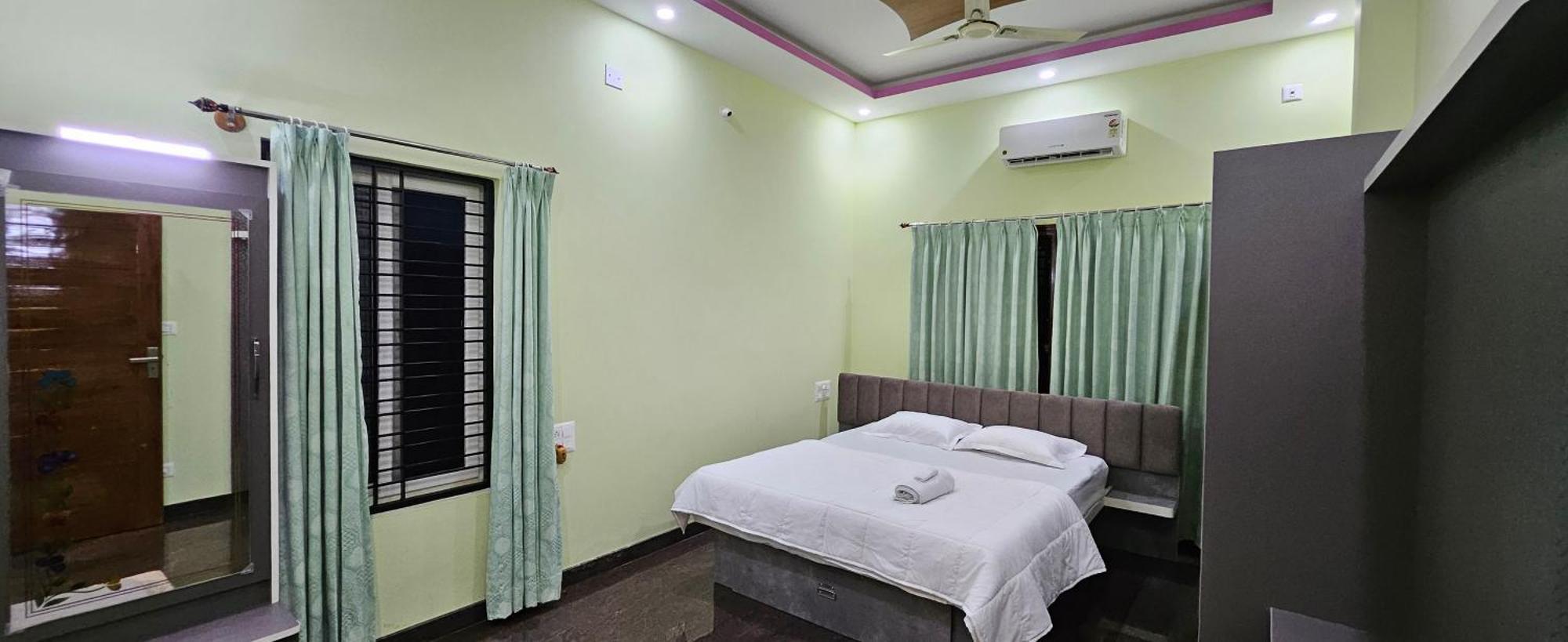 Apartment Rashmi Service Mysore