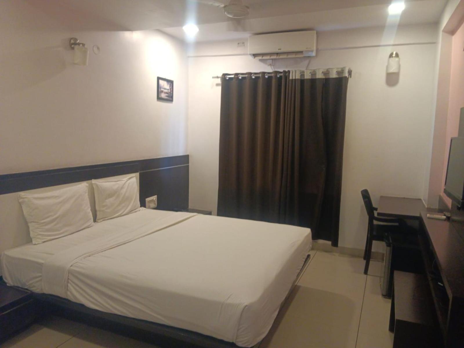 Center Residency * Mysore