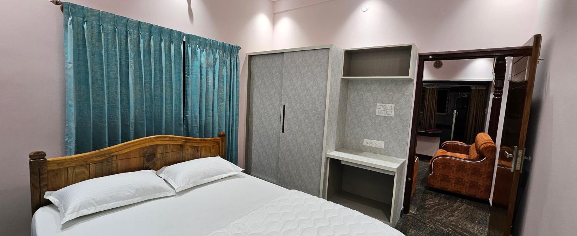 Rashmi Service * Mysore