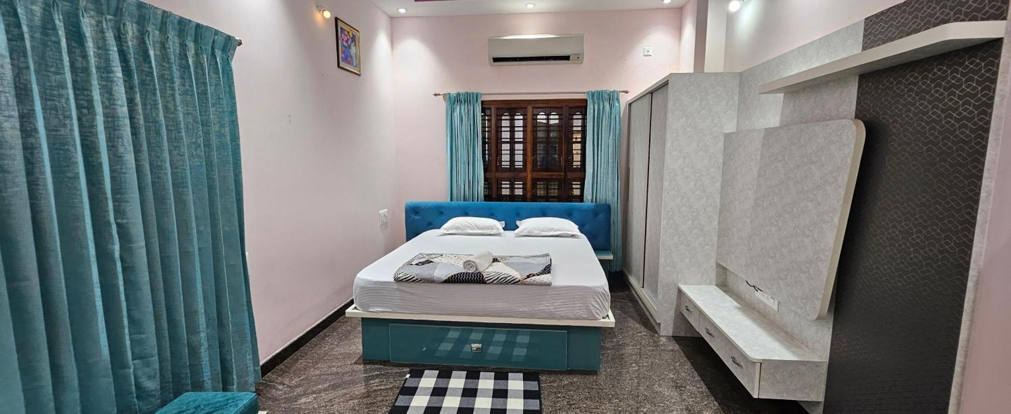 Rashmi Service * Mysore