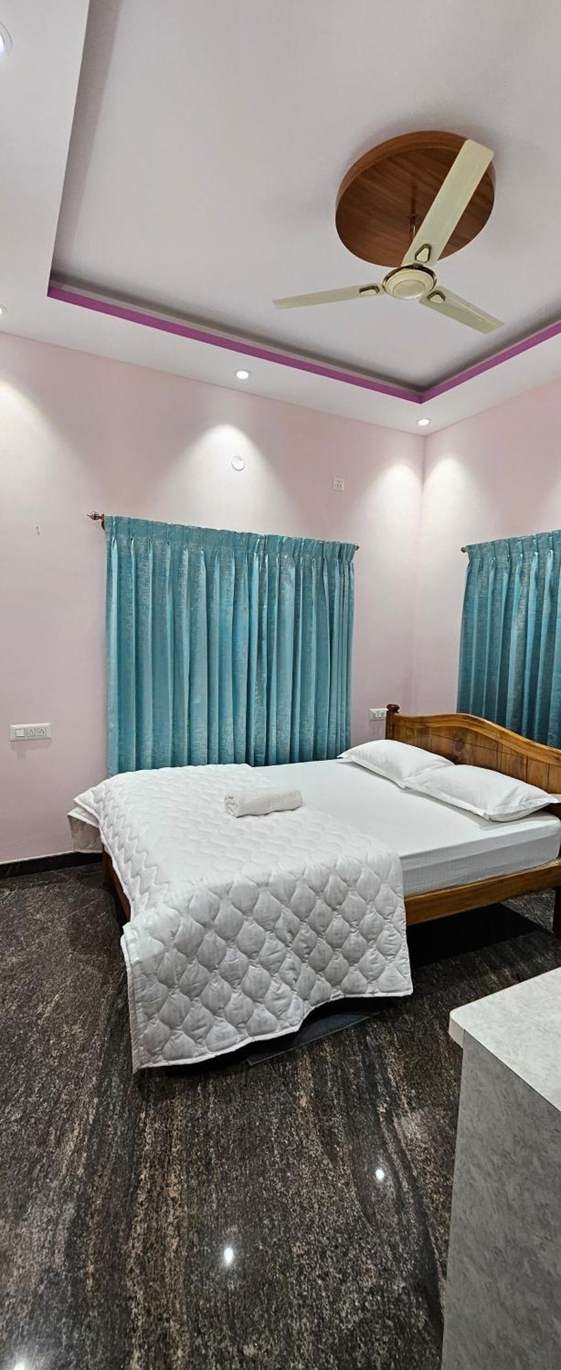Apartment Rashmi Service