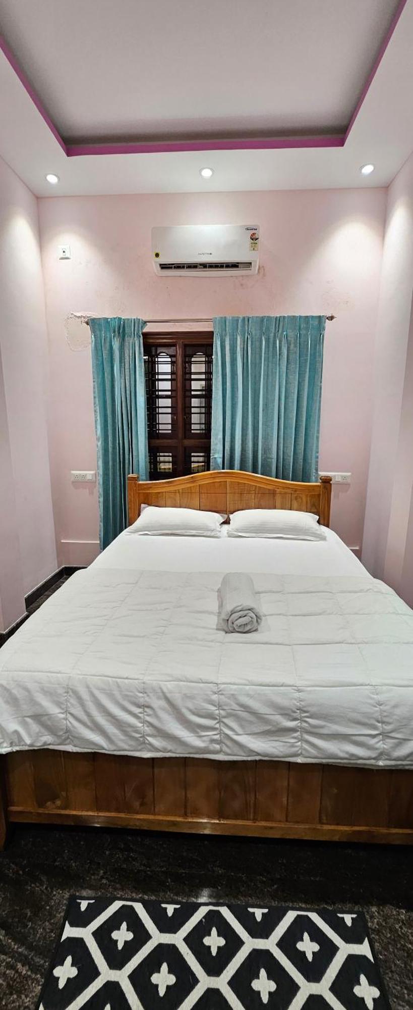 Rashmi Service * Mysore