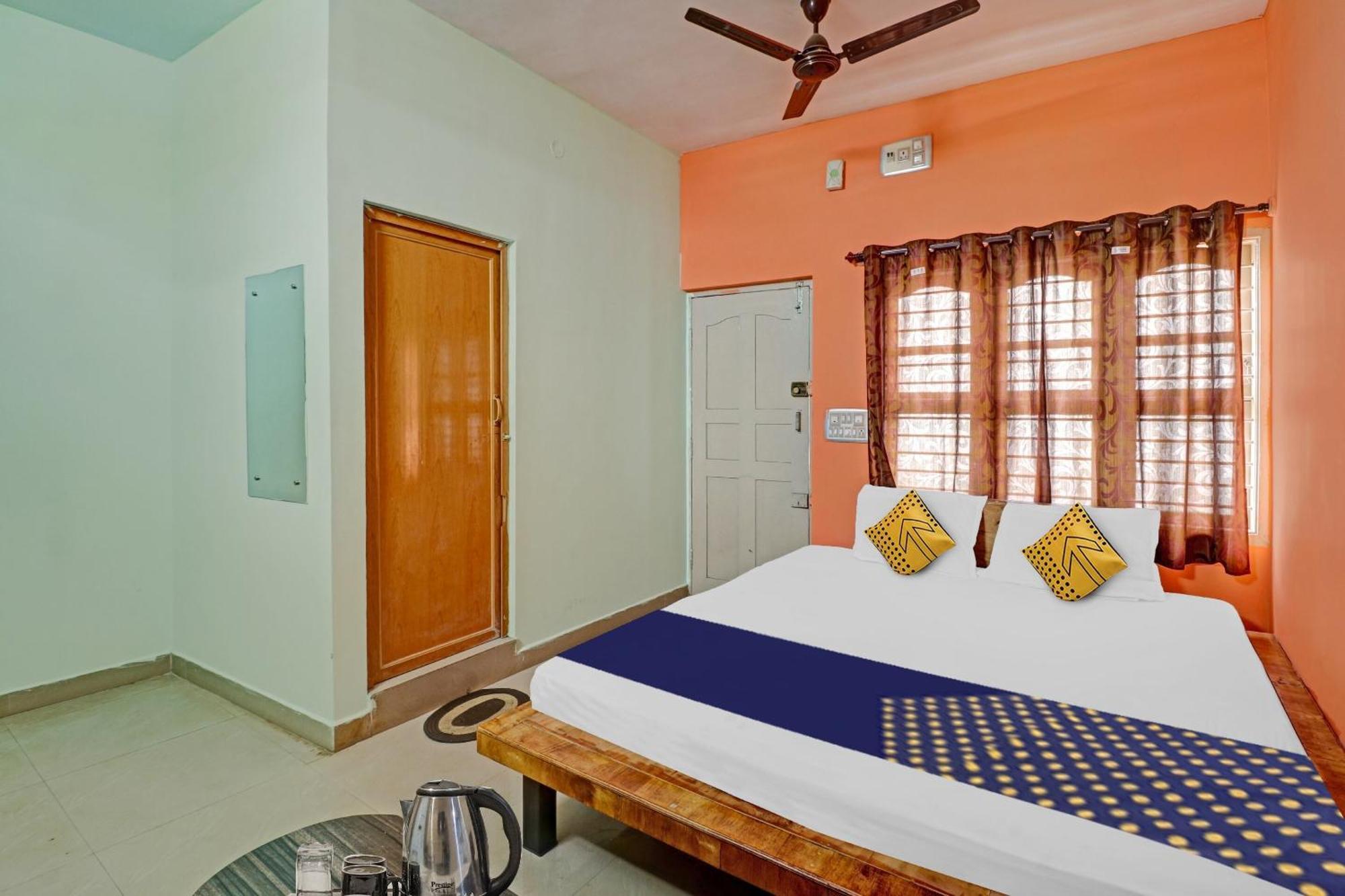 Spot On Sai Complex Hotel 3*