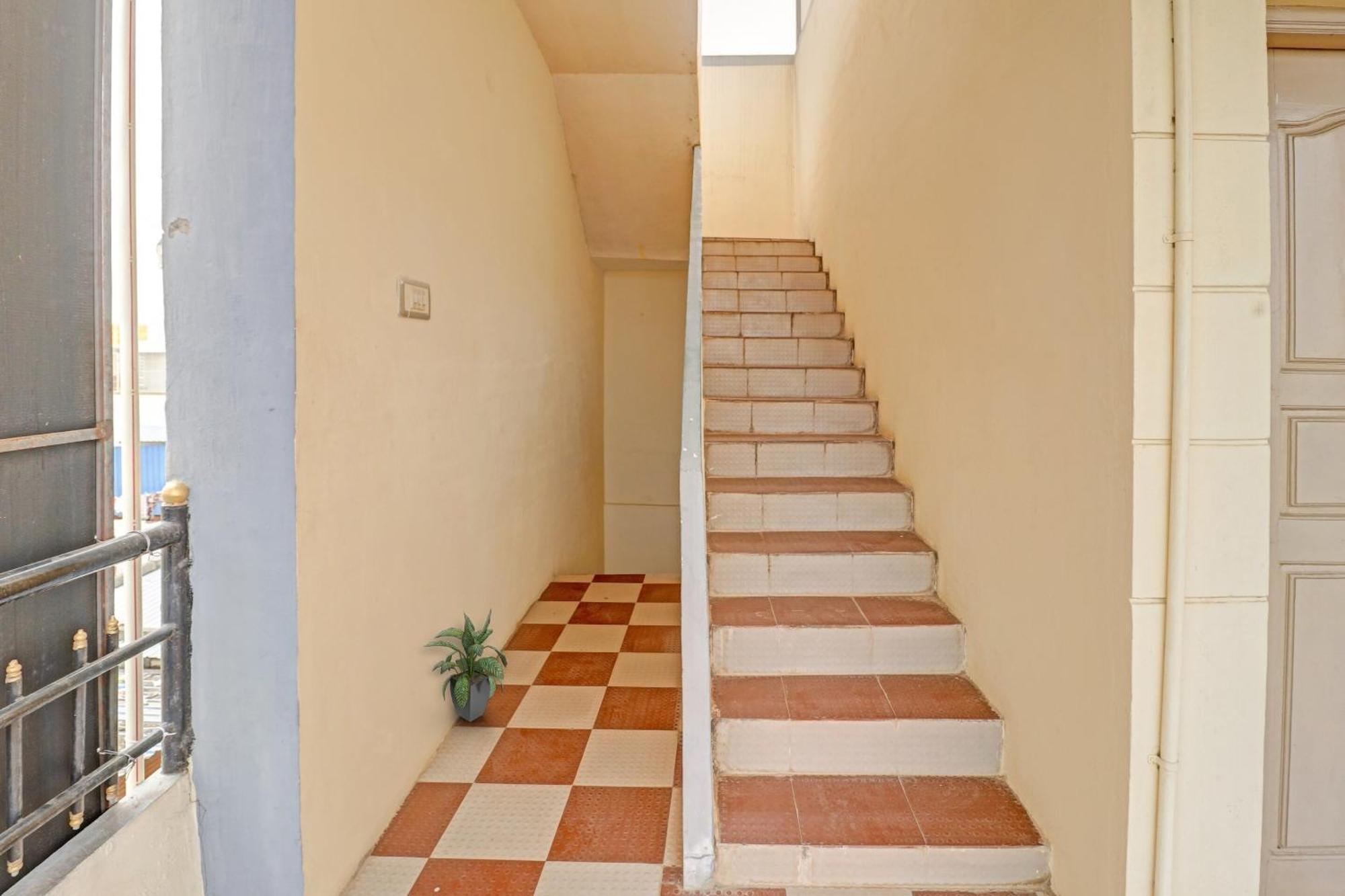 Spot On Sai Complex 3* Mysore