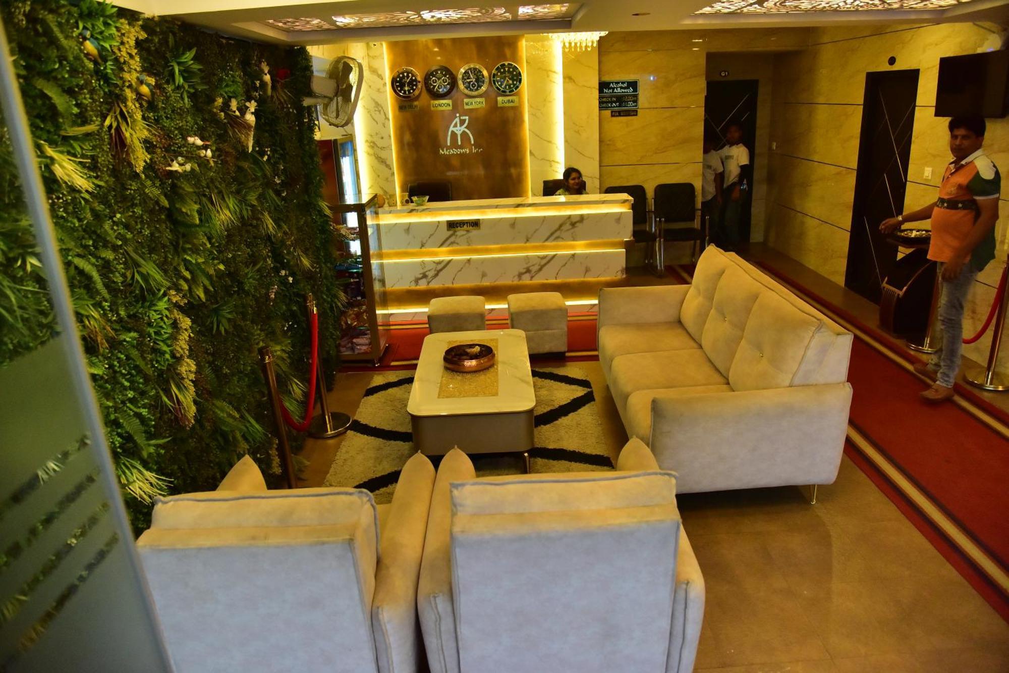 Meadows Hotel 3*