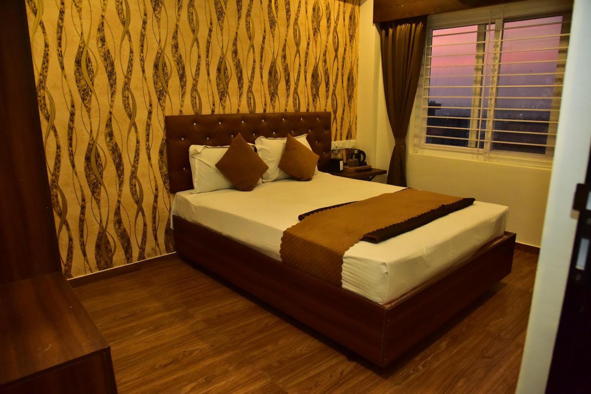 Meadows Hotel 3*