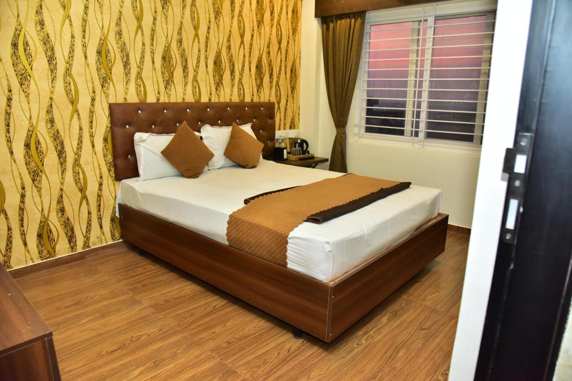 Meadows Hotel 3*