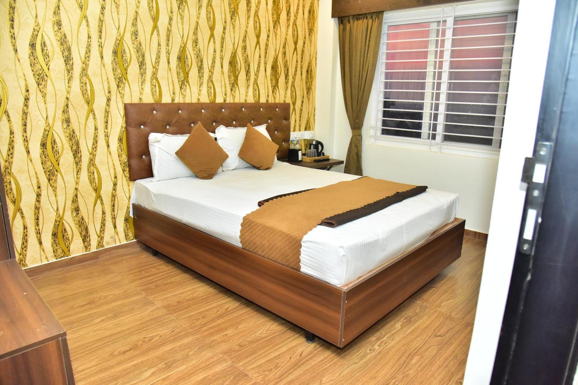 Meadows Hotel 3*