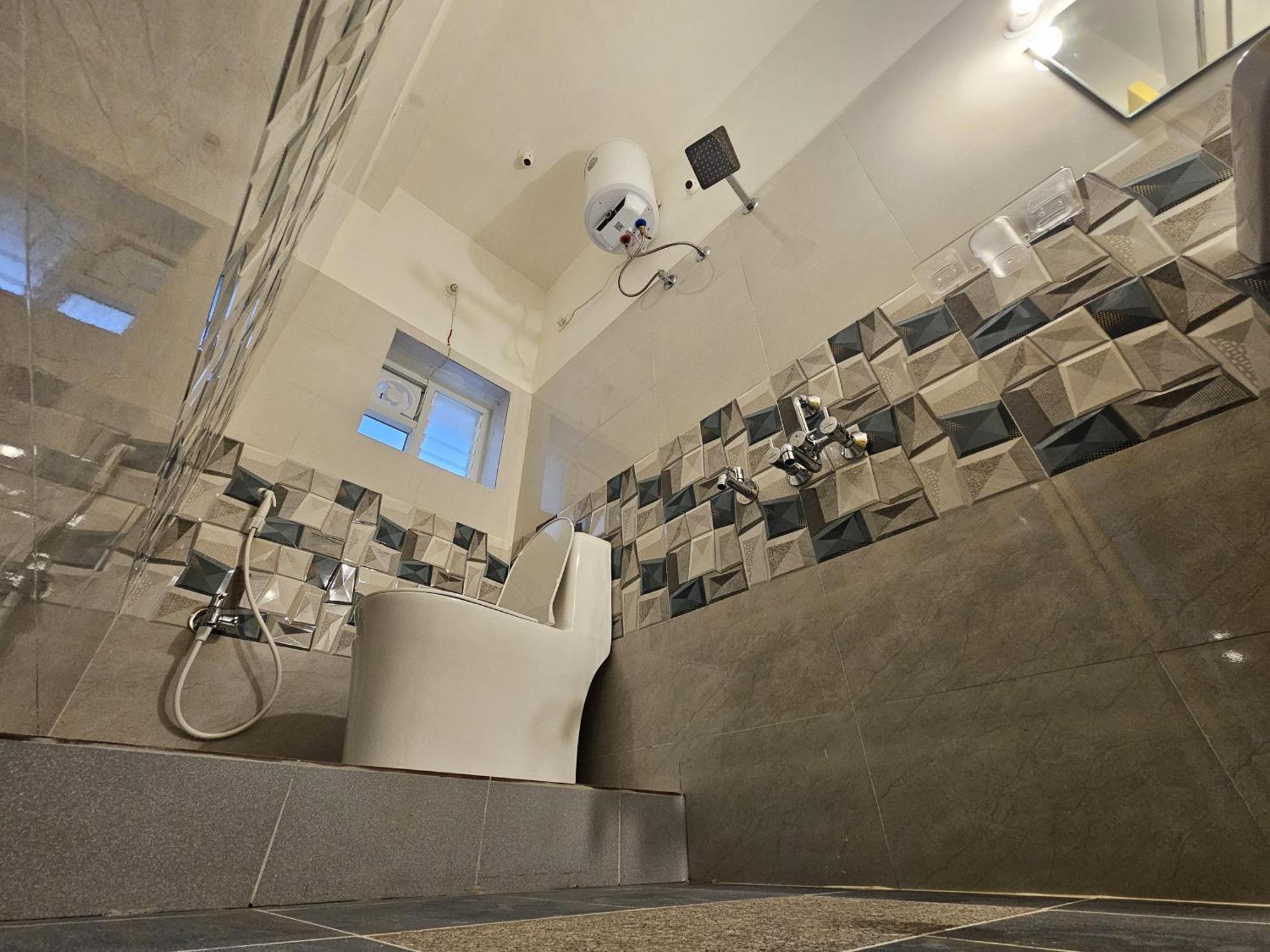 Bricknest Hillview Apartment *