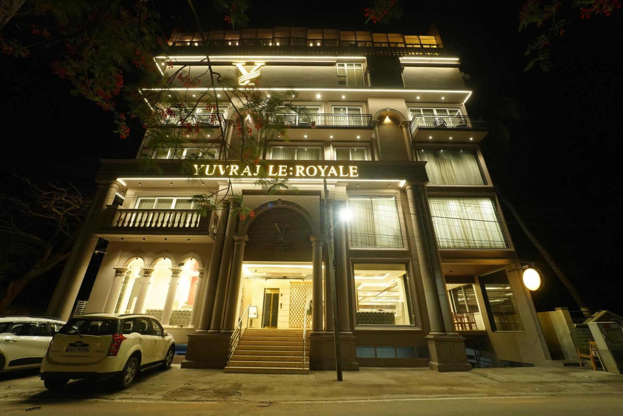 Hotel Yuvraj Le: Royale 3*