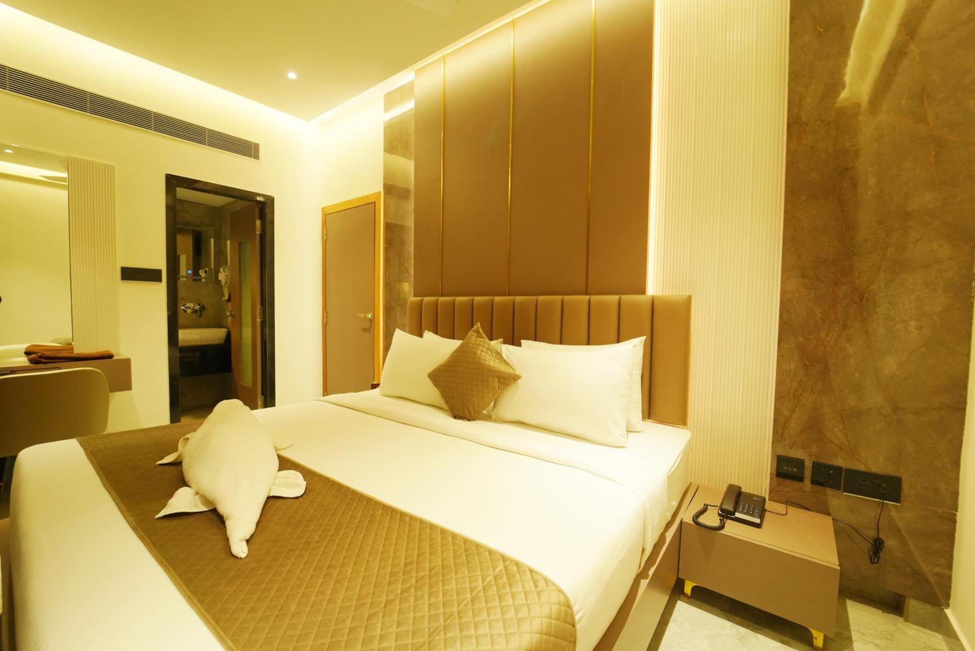 Yuvraj Le: Royale 3* Mysore