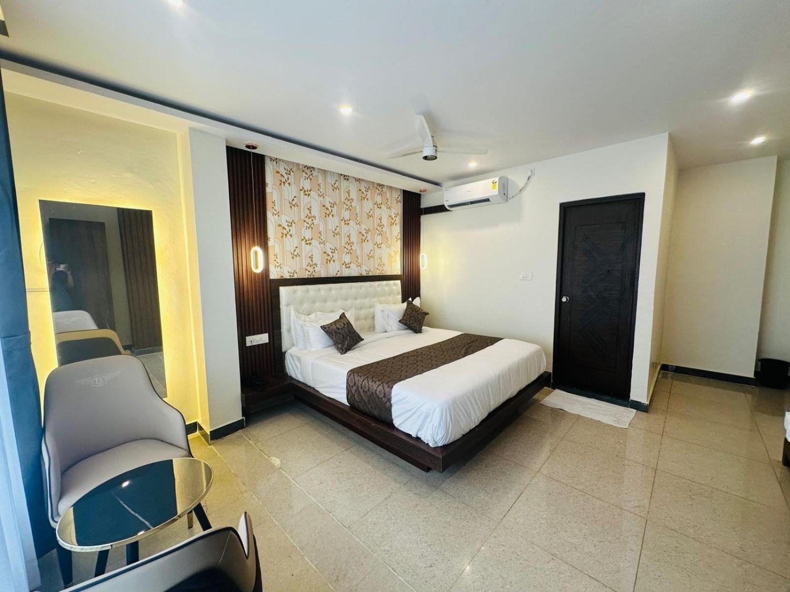 Elite Apartment *