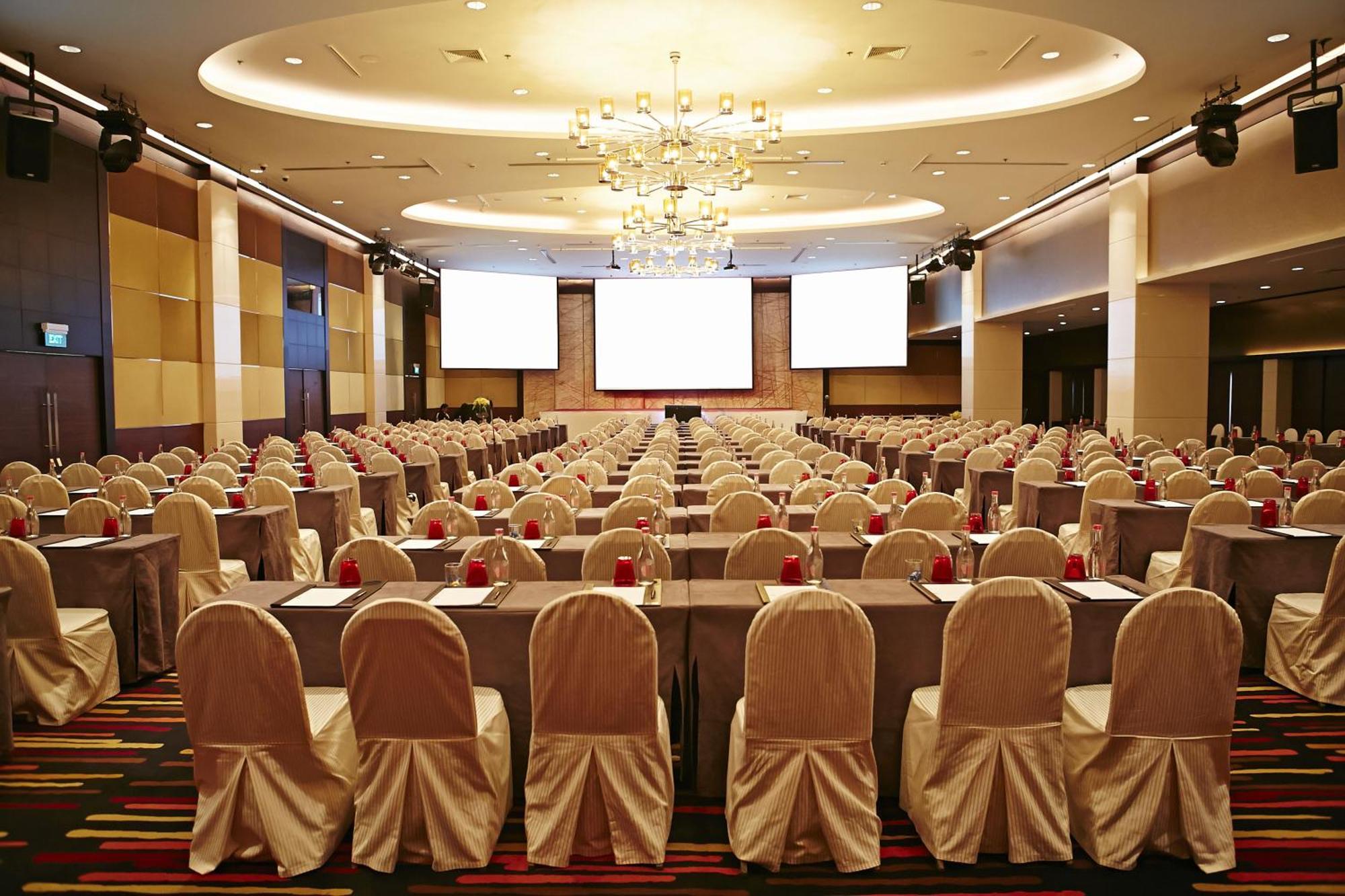 Resort Club Mahindra Golden Landmark, *