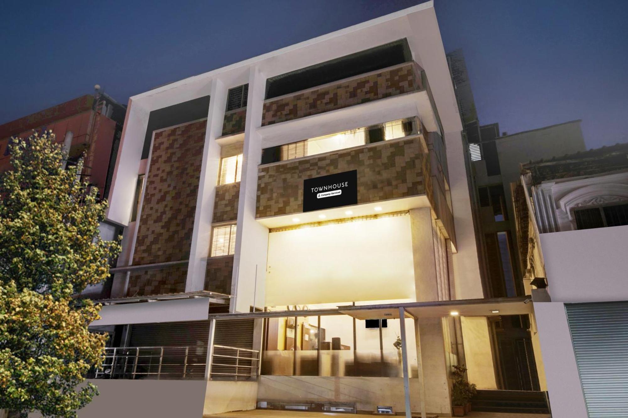 Hotel Townhouse Center Near Palace Formerly Aavass *