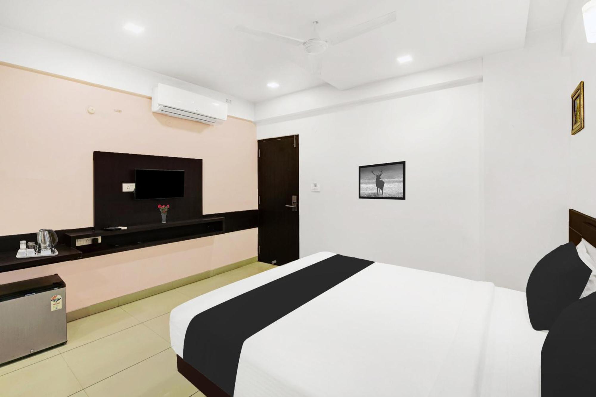 Hotel Townhouse Center Near Palace Formerly Aavass