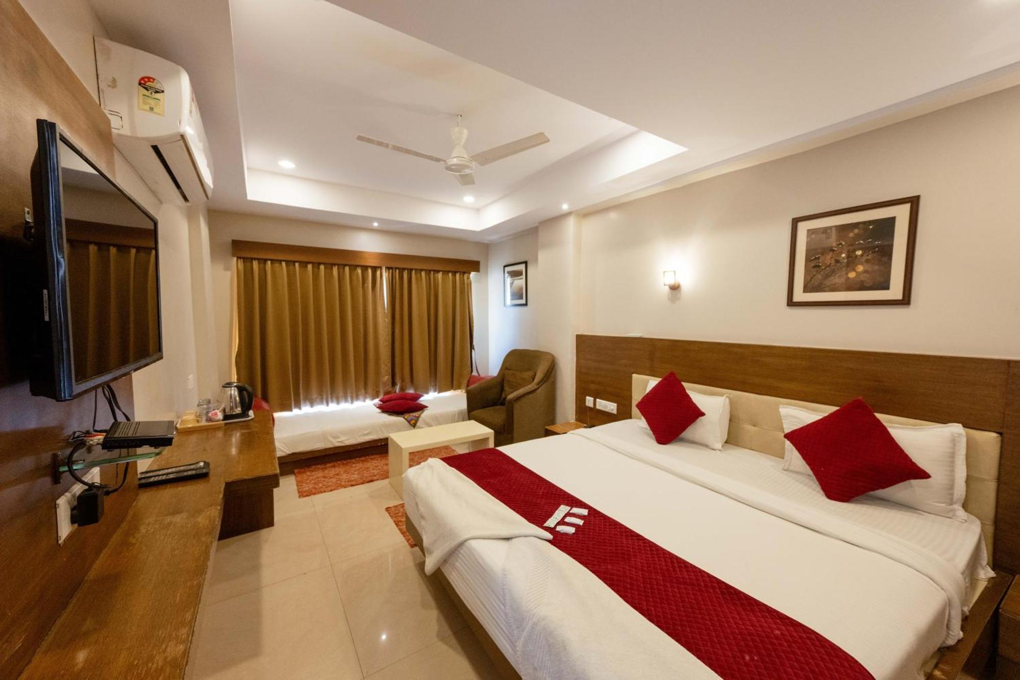 Regalia &suites Hotel